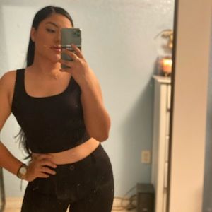 Meet your Posher, Gloria